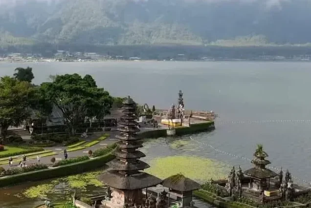 private tour jatiluwih rice terrace,ulun danu and banyu mala waterfall tour
