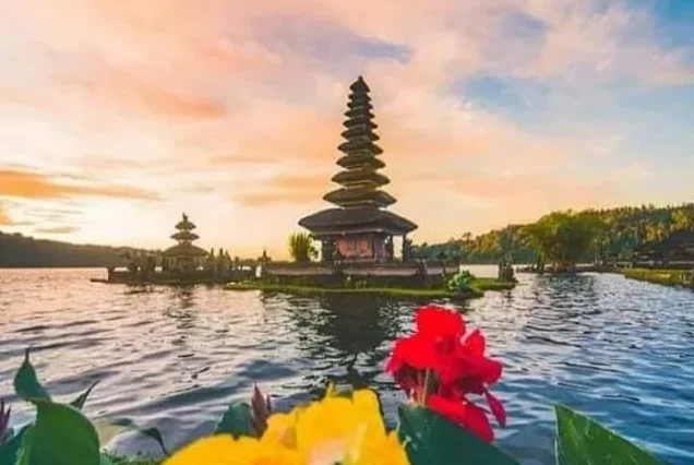 private tour jatiluwih rice terrace,ulun danu and banyu mala waterfall tour
