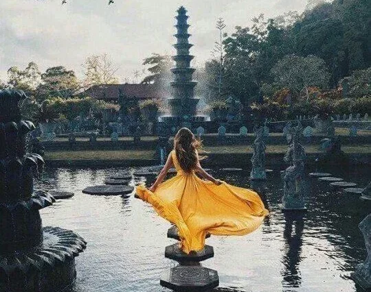 bali instagram trip: lempuyang and tirta gangga in a day all inclusive