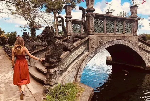 bali instagram trip: lempuyang and tirta gangga in a day all inclusive