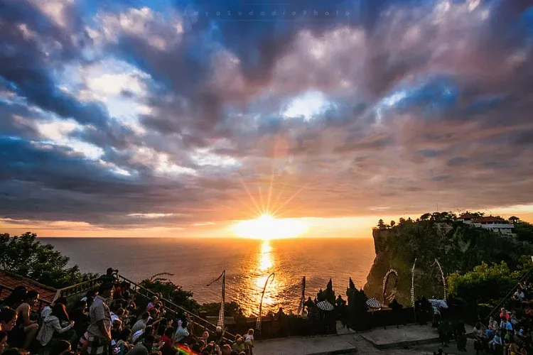 firedance uluwatu